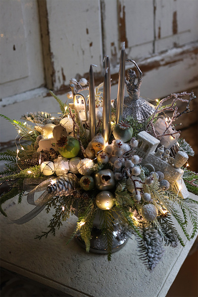 Frozen World, srebrno-biały stroik adwentowy LED