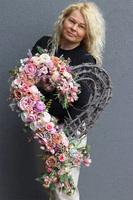 Georita 2, wieniec nagrobny w kształcie serca