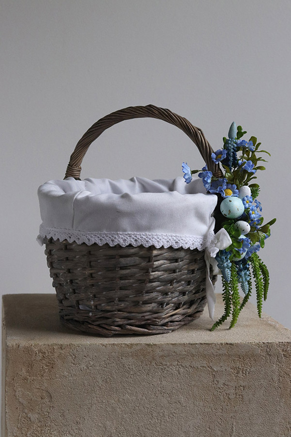 Azuria, dekorowany koszyczek wielkanocny