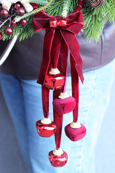 Bordove Love, świąteczny wianek na drzwi