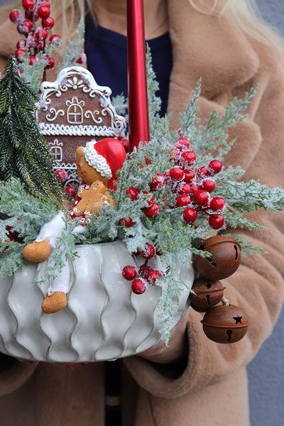 Słodki Domek, stroik świąteczny z piernikowym ludkiem