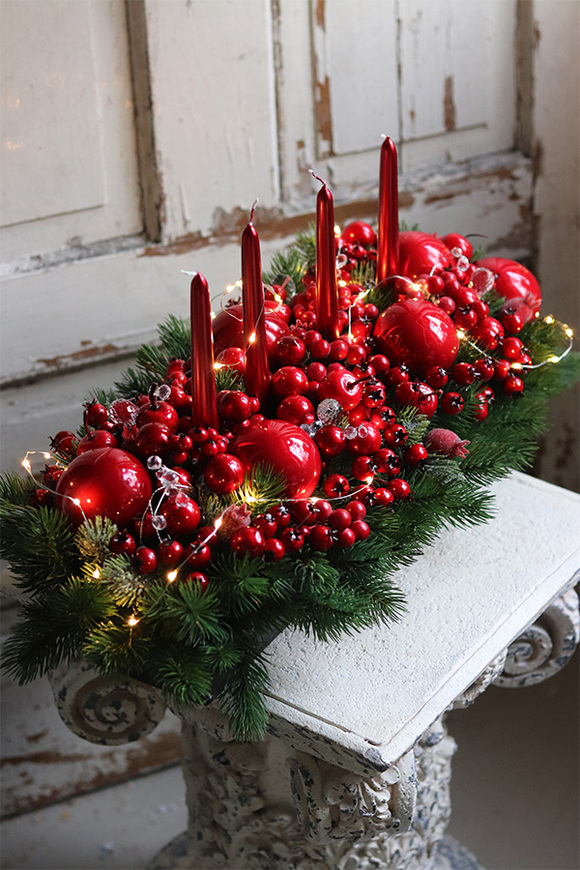 Karminovy, adwentowy stroik świąteczny na stół, wym.31x57cm  