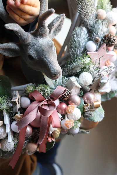 Scandi Ren, świąteczny wianek z reniferem, śr.42cm 