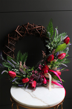 Lawenda na Wiosnę Tulips, wiosenny wianek dekoracyjny, rozp.42cm 