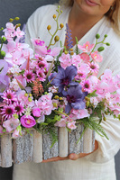 Delicate Lilan, dekoracja nagrobna w skrzynce