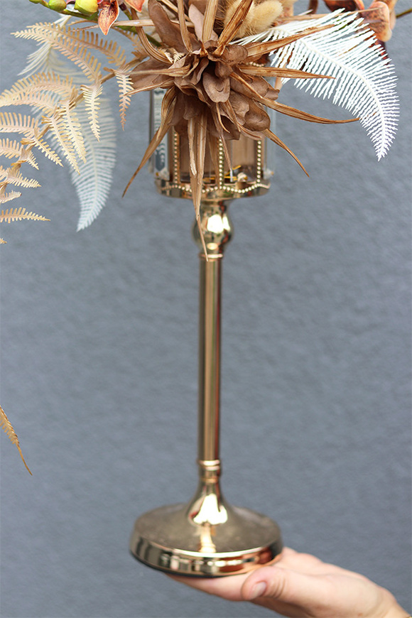 Rudy Rydz, kompozycja w metalowo - szklanym kielichu