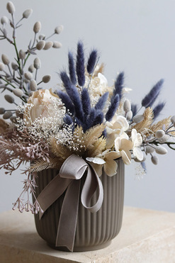 Zimowy Spacer, kompozycja kwiatowa w misie z suszem, wym.35x40cm