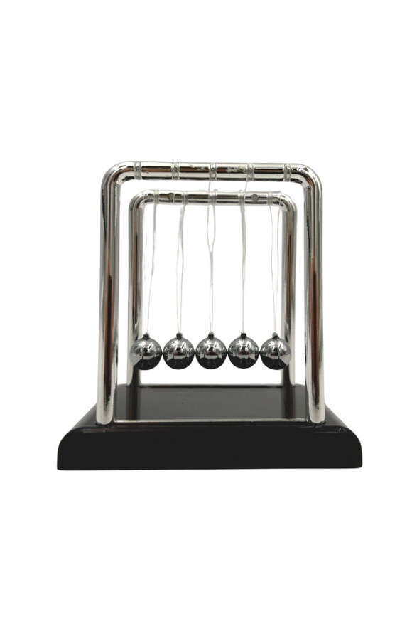 wahadło Kulki Newtona, gadżet na biurko