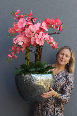 Coralla, różowy storczyk w metalowej osłonce, wys.100cm  