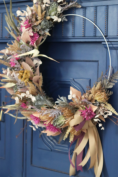 Subtelle Pinkita, wianek boho na obręczy, śr.40cm