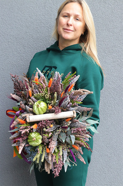 Jesienny Dyniowy 2, kompozycja w koszyku, wym.28x29cm