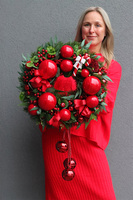 Deluxe Red, świąteczny wianek z dzwonkami,