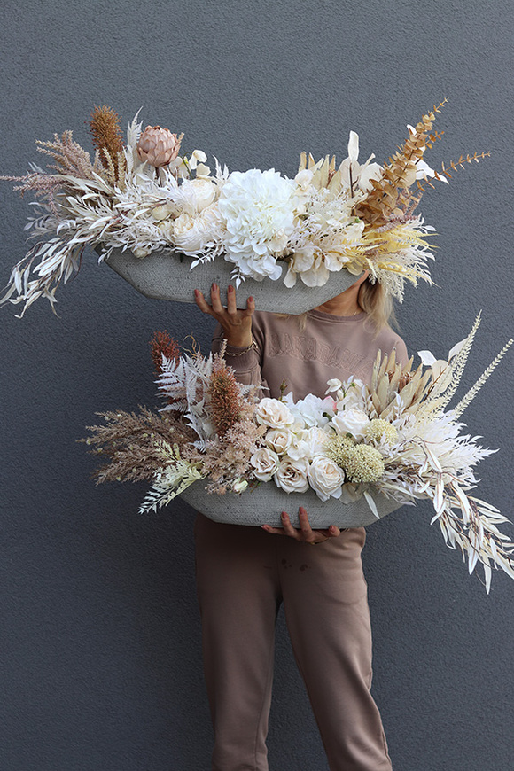 Beżowe Boho Concrete, kompozycja kwiatowa na stół Laos