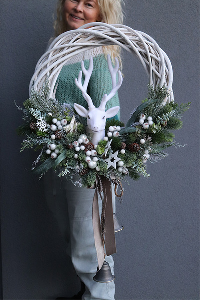Scandi Laponia 2, świąteczny wianek z reniferem