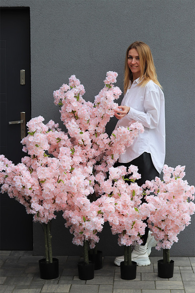 Kwitnąca Wiśnia, sztuczna roślina w doniczce