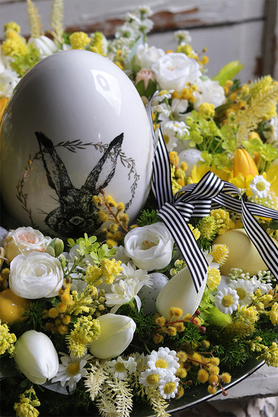 Easter Sun, wielkanocny stroik na talerzu