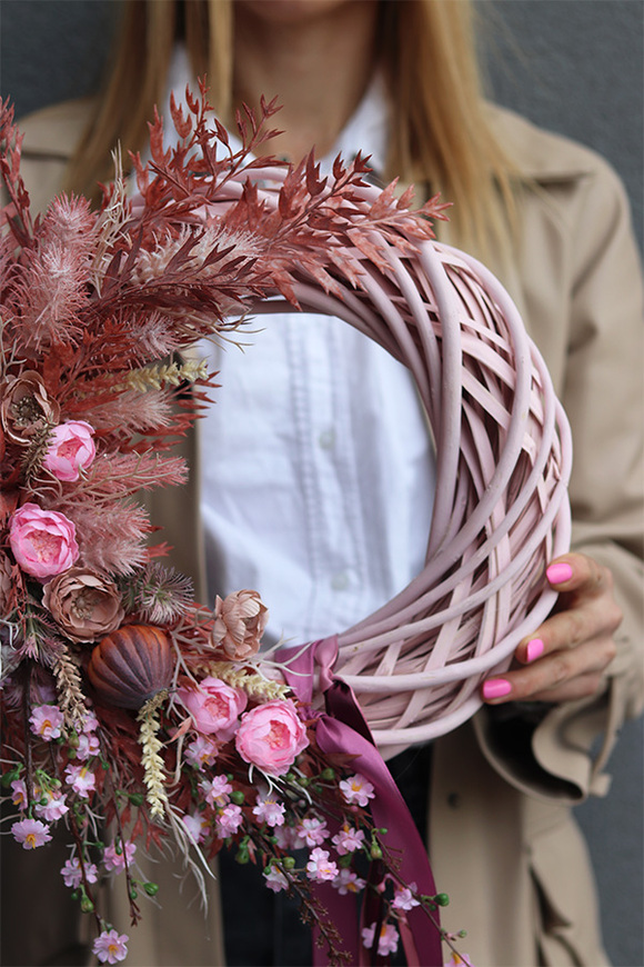 Boho Pink House, asymetryczny wianek dekoracyjny