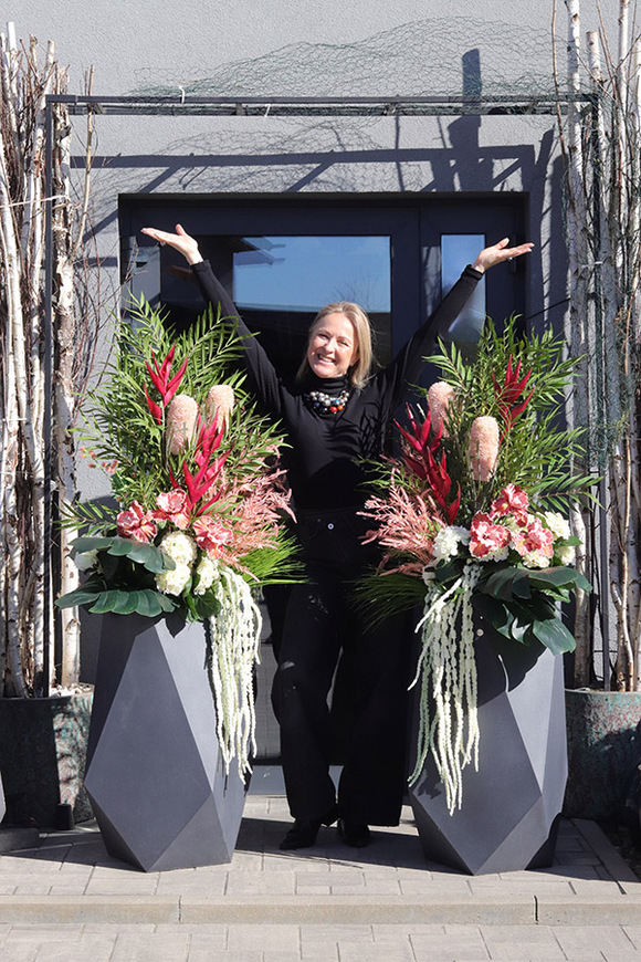 Ermitage, podłogowa dekoracja kwiatowa