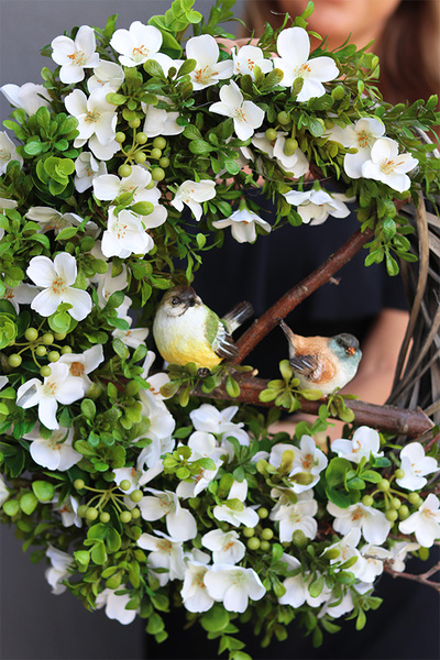 Ptaszki na gałęzi Small, wiosenny wianek dekoracyjny