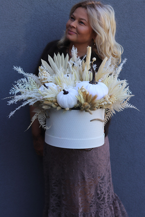 Pumpkin Creme Boho, jesienny flowerbox z dyniami, wy.45x46cm