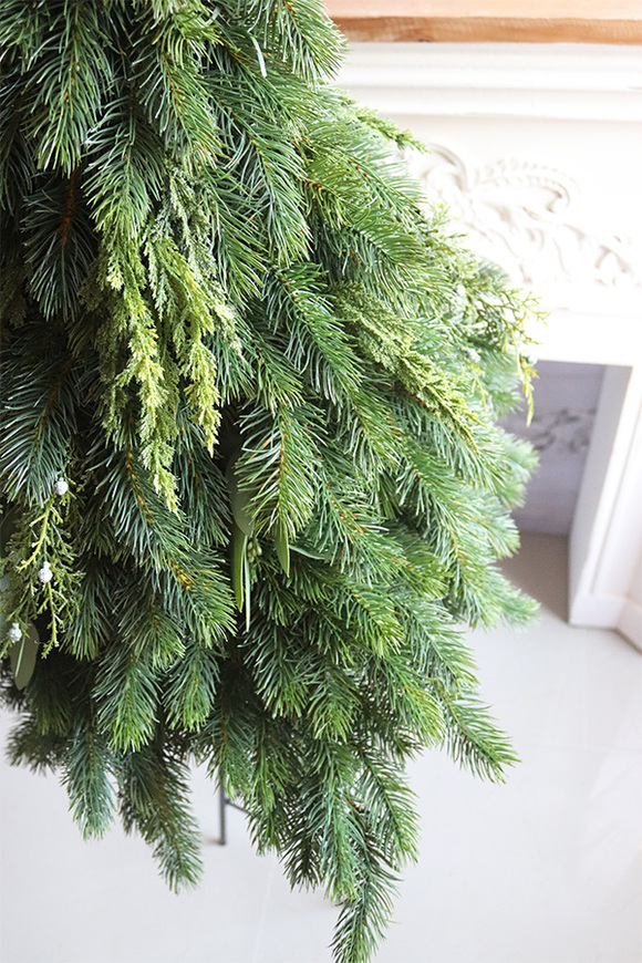 Norweski Design, choinka na stojaku jak żywa