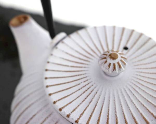 Awaji Gold White, żeliwny imbryk do herbaty, czarny