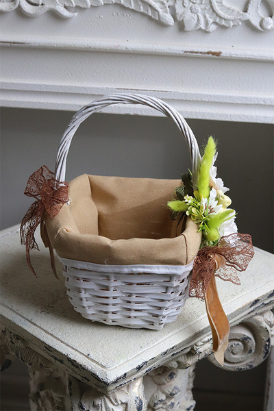 Citrone, dekorowany koszyczek wielkanocny