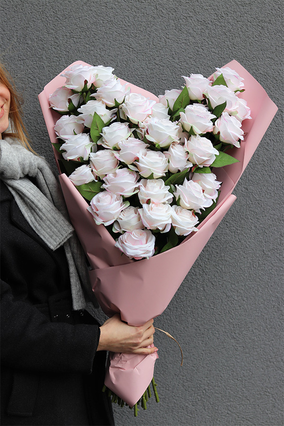 Love 4 Roses, bukiet jasnych róż, 45 kwiatów
