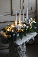 adwentowy stroik na stół, White Christmas Milano, wym.35x48cm