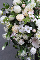 Goldenilla Big Deluxe, kompozycja kwiatowa