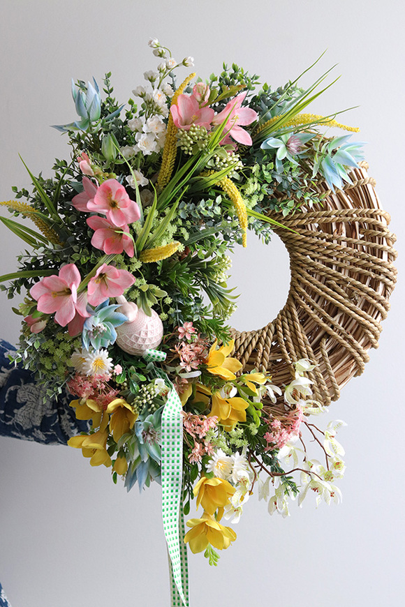 Wiosenny Poranek, asymetryczny wianek na drzwi