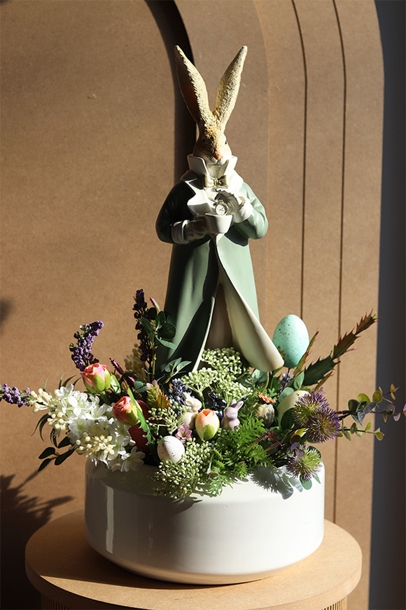 Bunny Tea Gaina, stroik wielkanocny z zajączkiem