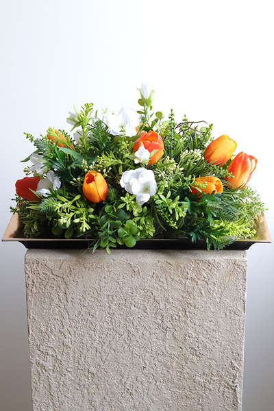 Eleni Tulips, stroik wielkanocny z tulipanami