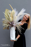 Boho Head, kompozycja kwiatowa w wazonie