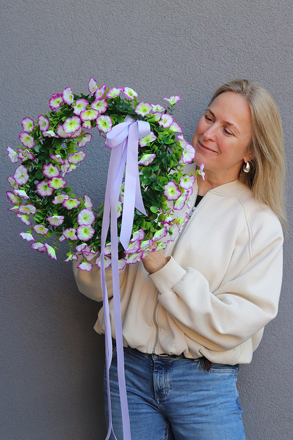 Pelagia White, piękny wianek dekoracyjny