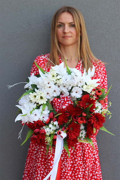 Polska Górą, wianek patriotyczny na drzwi