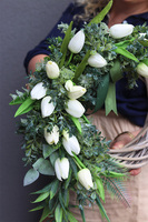 Tulipa 2, dekoracyjny wianek z tulipanów