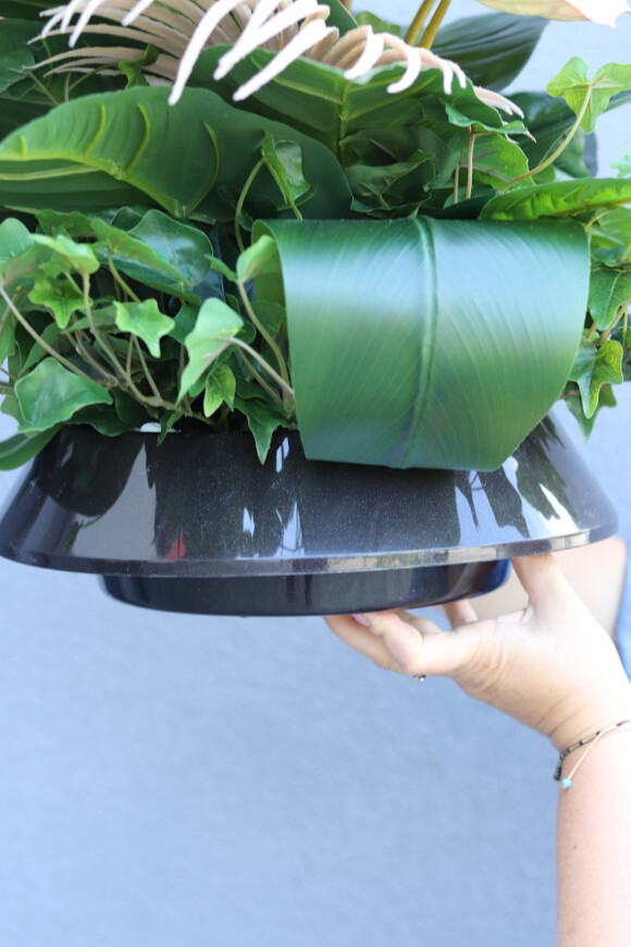 Anturium Maya, kompozycja nagrobna w naczyniu