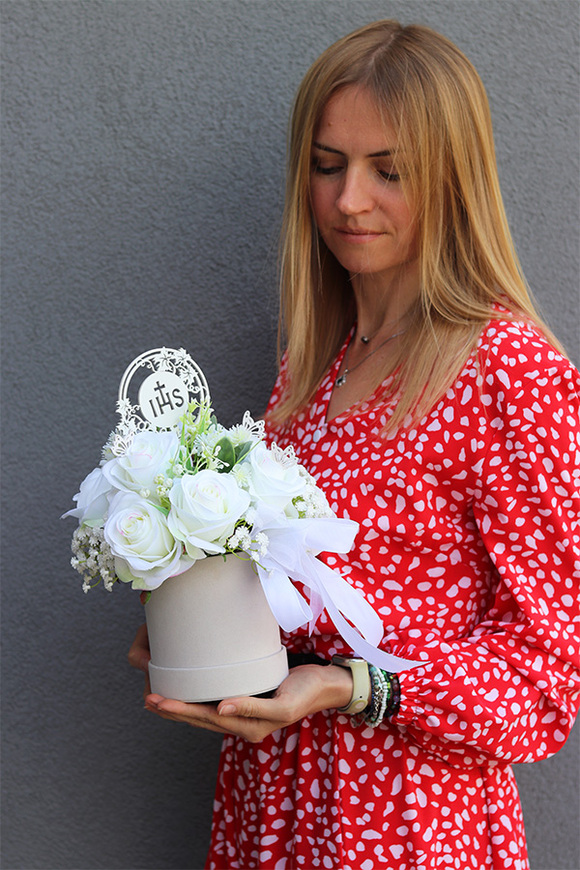 Pierwsza Komunia, biały flowerbox komunijny