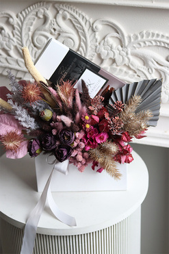 Koperto Velina Chocolates, koperta flowerbox z czekoladą, wym.36x46cm  