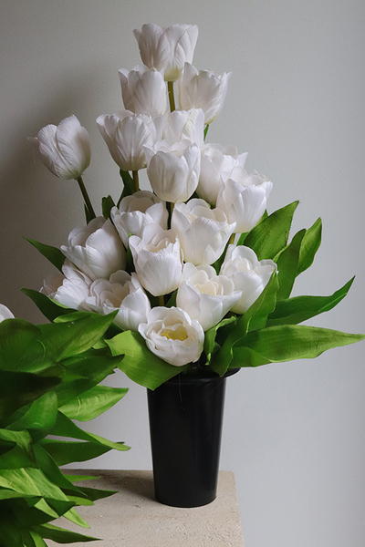 Tulippo New Design White Chalice, komplet dekoracji nagrobnych