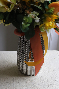 Amira Redera Silver, elegancki bukiet w wazonie, wys.50cm