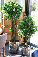 Drzewko Oliwne, sztuczna roślina w doniczce