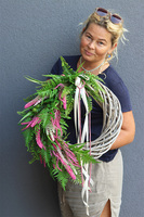 Felina 2, asymetryczny wianek z wrzosami