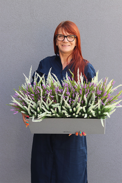 Wrzosy Lechuza, kompozycja kwiatowa w wysokiej jakości donicy - skrzynce, wym.60x40x40cm