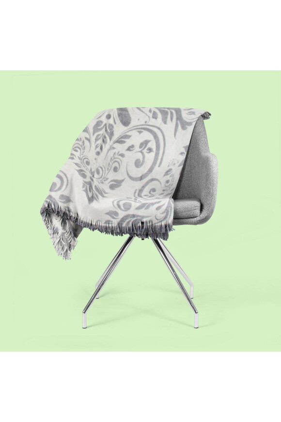 Ornamental, miękki koc z frędzlami