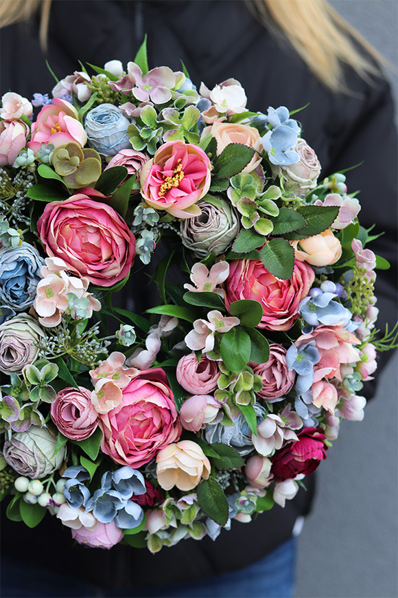 Pastelodore, dekoracyjny wianek na drzwi