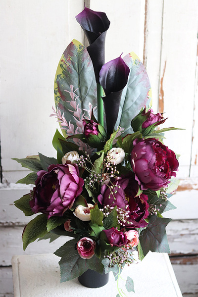 Nedista, fioletowy bukiet nagrobny z kallami, wys.62cm 