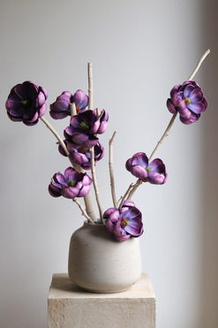 OD RĘKI Purple Minima, minimalistyczna kompozycja kwiatowa, wys.71cm