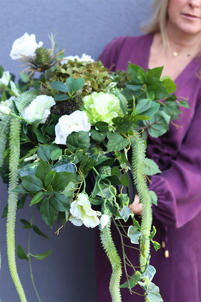 Lucilla, dekoracja nagrobna w drewnianej skrzyneczce